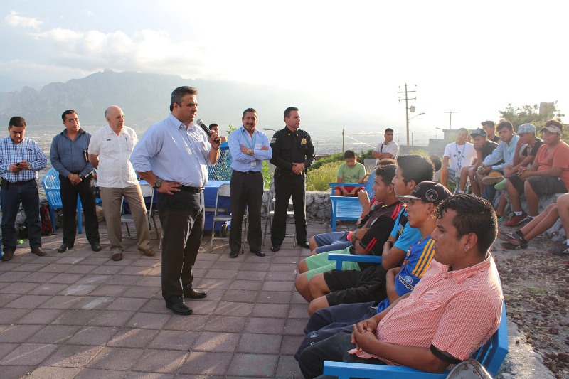 Dialoga Víctor Pérez con 16 bandas, a quienes invita a programas municipales. 