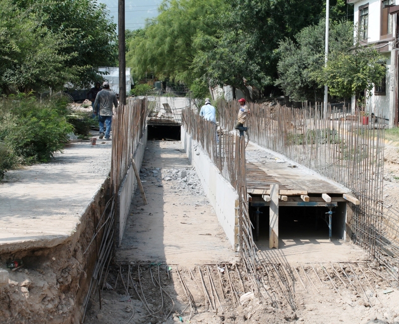 Se realizan trabajos de drenaje en zona norponiente del municipio 