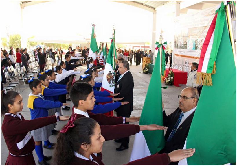 Entregaron Banderas de México a escuelas primarias