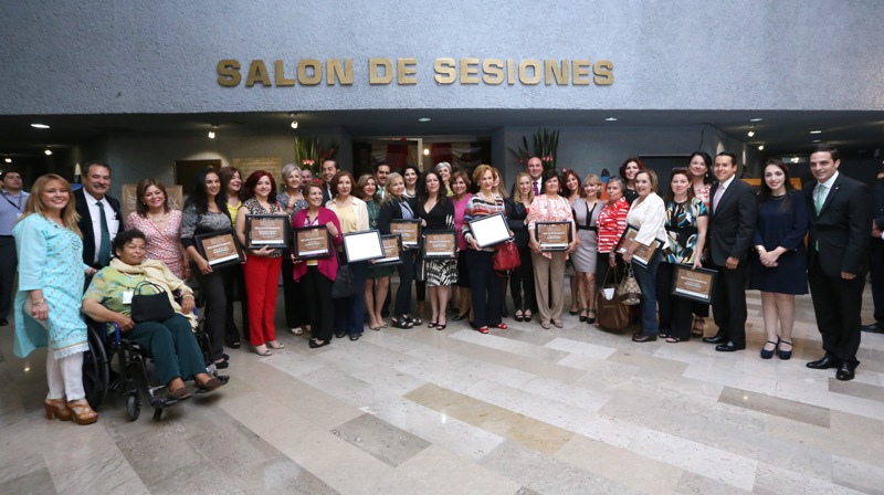 Conmemoraron a la Mujer en el Congreso local 